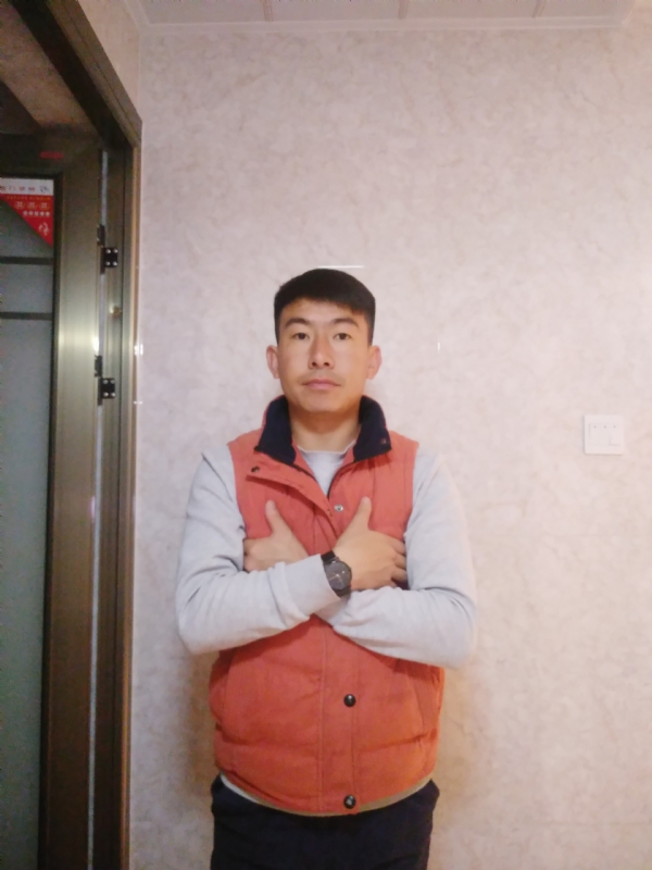 石林小伙的第一张照片--昆明闪婚服务中心