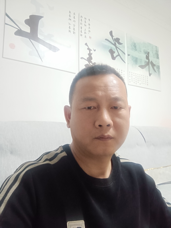 静度流年的第一张照片--昆明闪婚服务中心