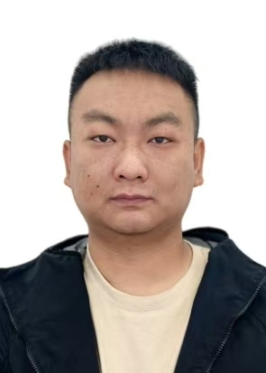 范伟的第一张照片--昆明闪婚服务中心